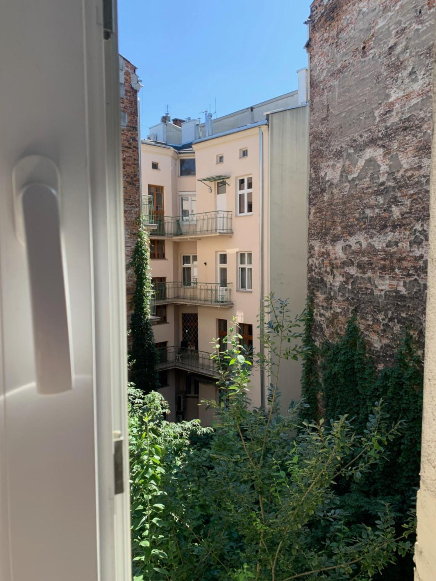 Apartament Gold Jasmine Apartment Krakow Exterior photo